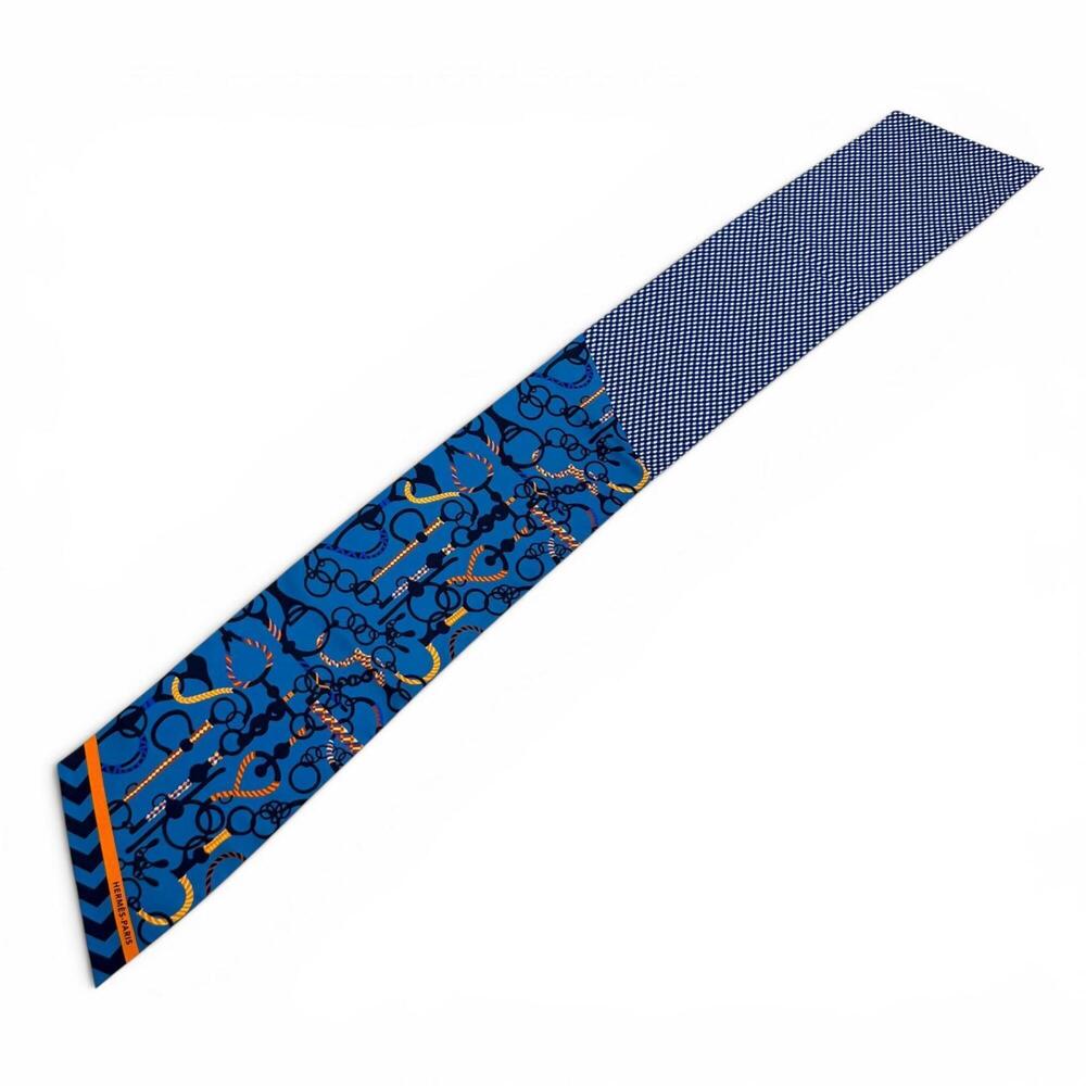 HERMES Blue Silk Scarf - Picture 5 of 8